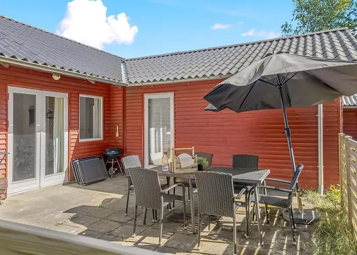 Dorreth - 800m From The Sea By Interhome Feriehus Molby